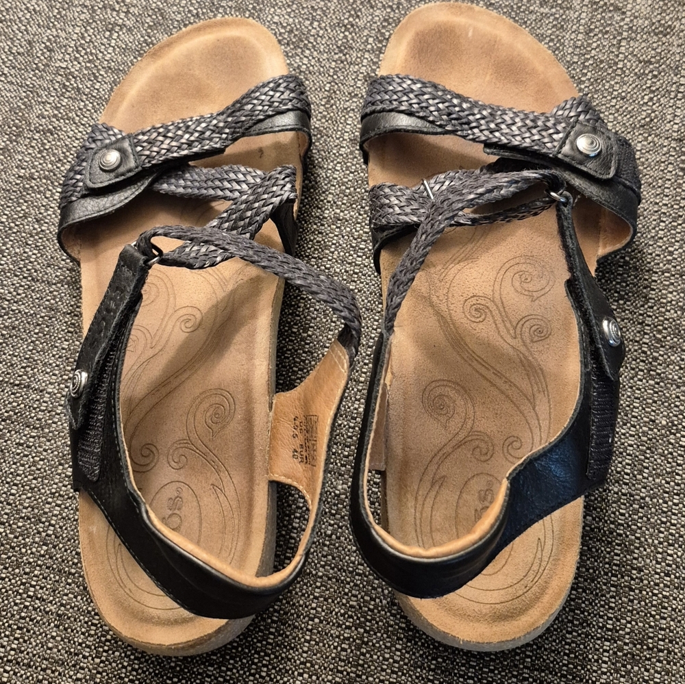 Taos Footwear Black Braided Strappy Sandals - Picture 5 of 11